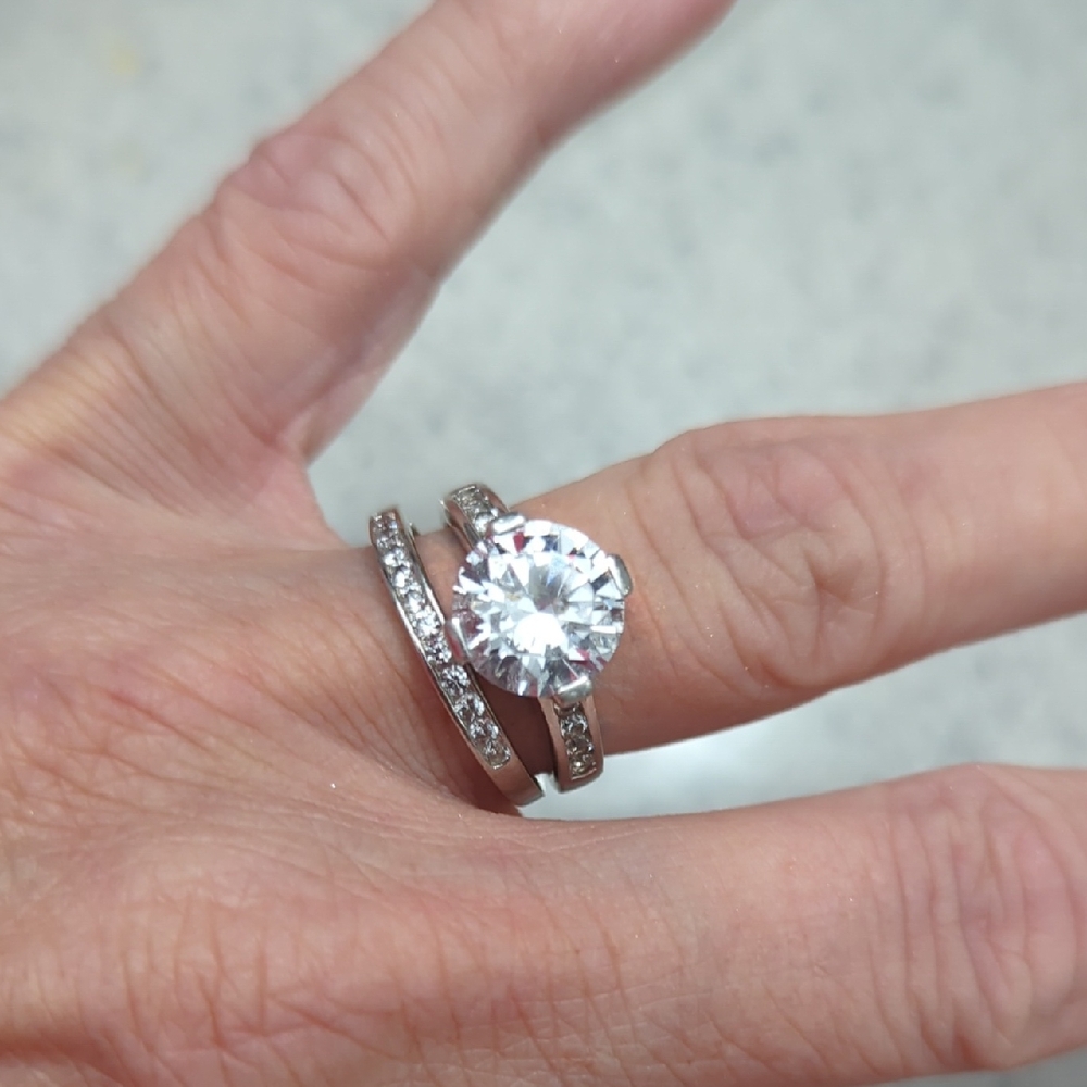 Elegant 925 Silver Crystal Ring Set